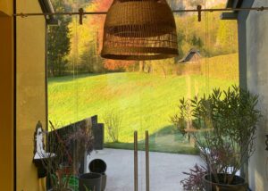 Verglasung mit Glasschiebetüre
